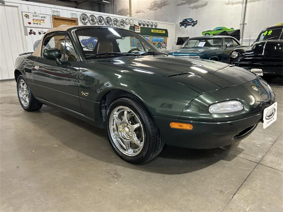 1997 Mazda NA MX-5 Miata - Image 5 of 31