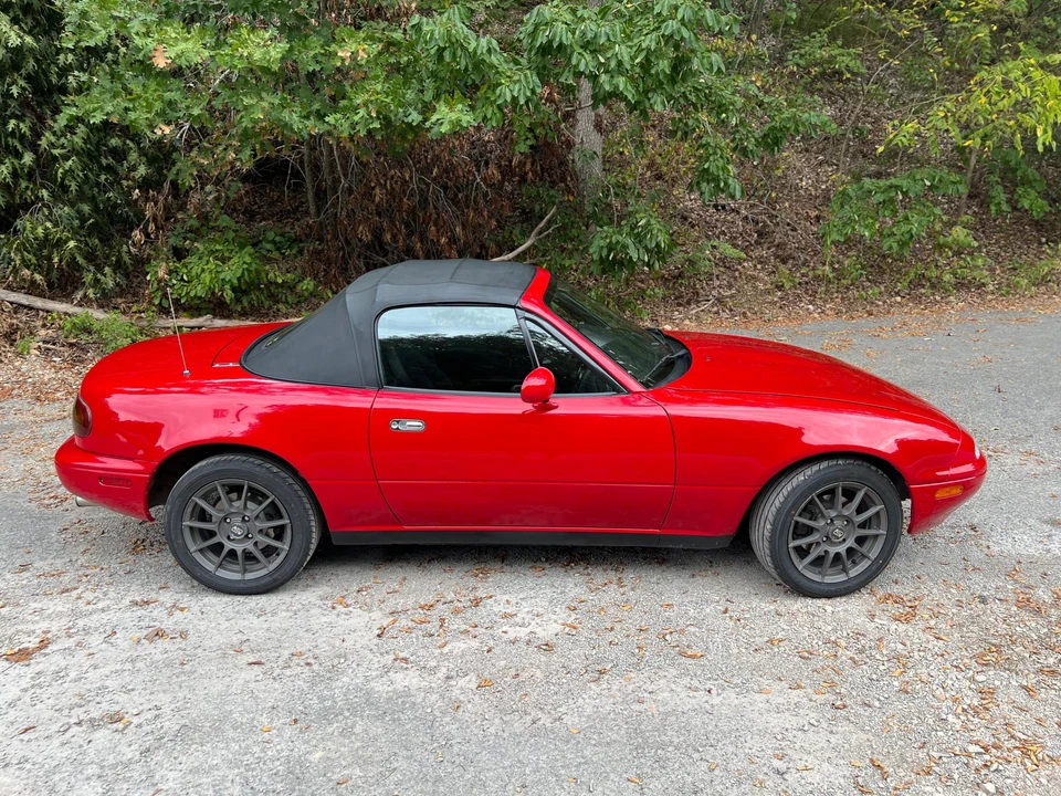 1997 Mazda NA MX-5 Miata - Image 9 of 31