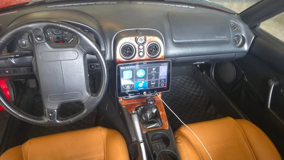 1997 Mazda NA MX-5 Miata - Image 14 of 15
