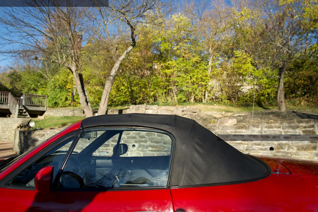 1997 Mazda NA MX-5 Miata - Image 23 of 31