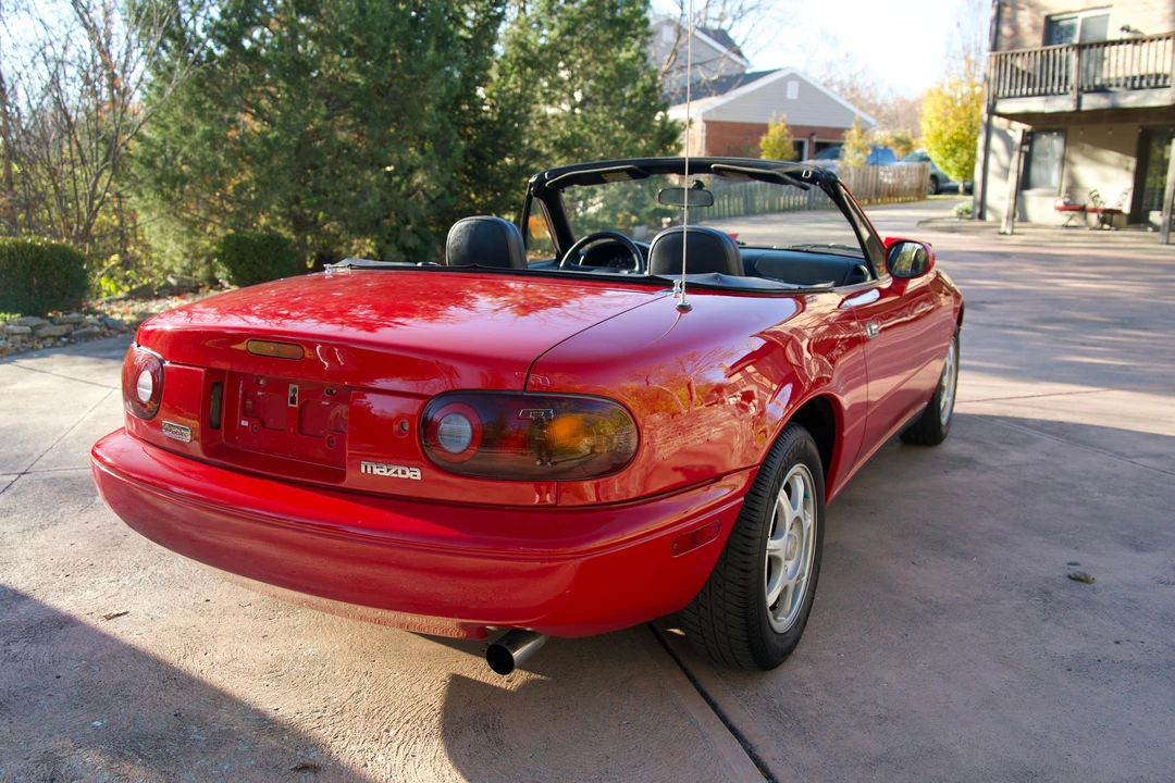 1997 Mazda NA MX-5 Miata - Image 16 of 31