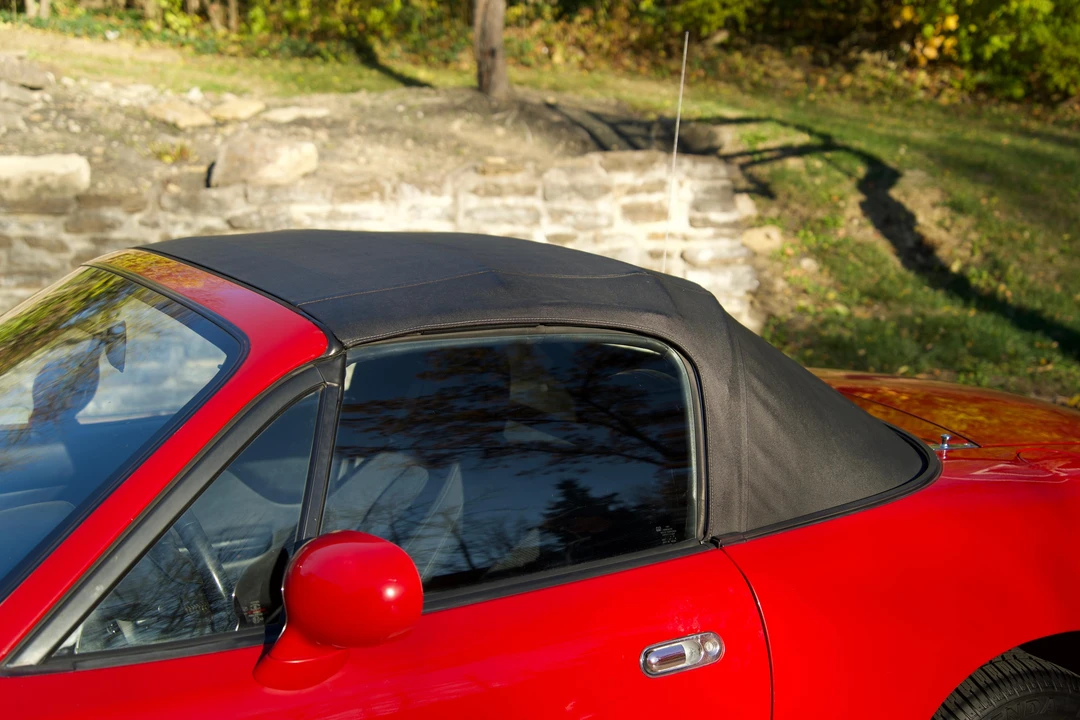 1997 Mazda NA MX-5 Miata - Image 22 of 31