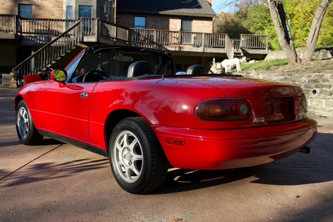 1997 Mazda NA MX-5 Miata - Image 4 of 31