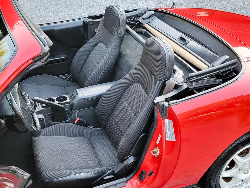 1997 Mazda NA MX-5 Miata - Image 17 of 20