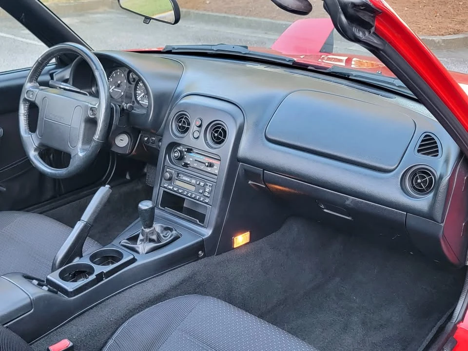 1997 Mazda NA MX-5 Miata - Image 14 of 20