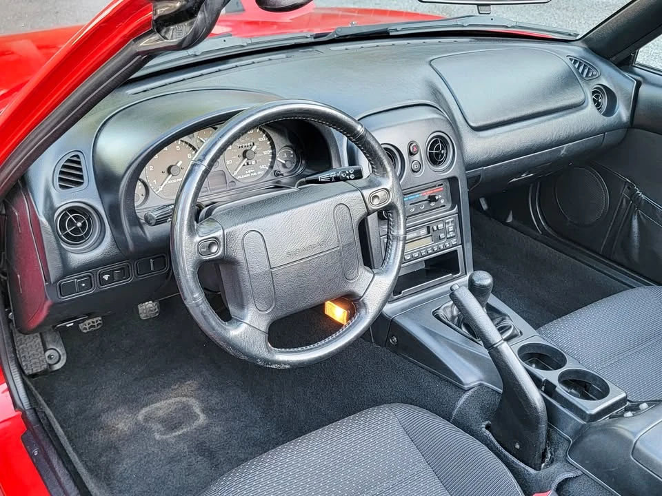 1997 Mazda NA MX-5 Miata - Image 13 of 20