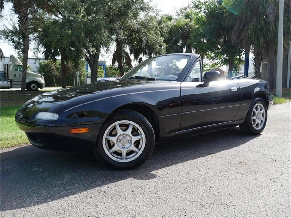 1997 Mazda NA MX-5 Miata - Image 11 of 31