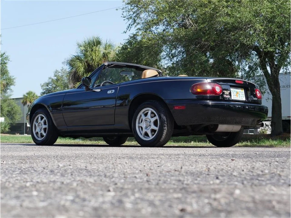 1997 Mazda NA MX-5 Miata - Image 16 of 31