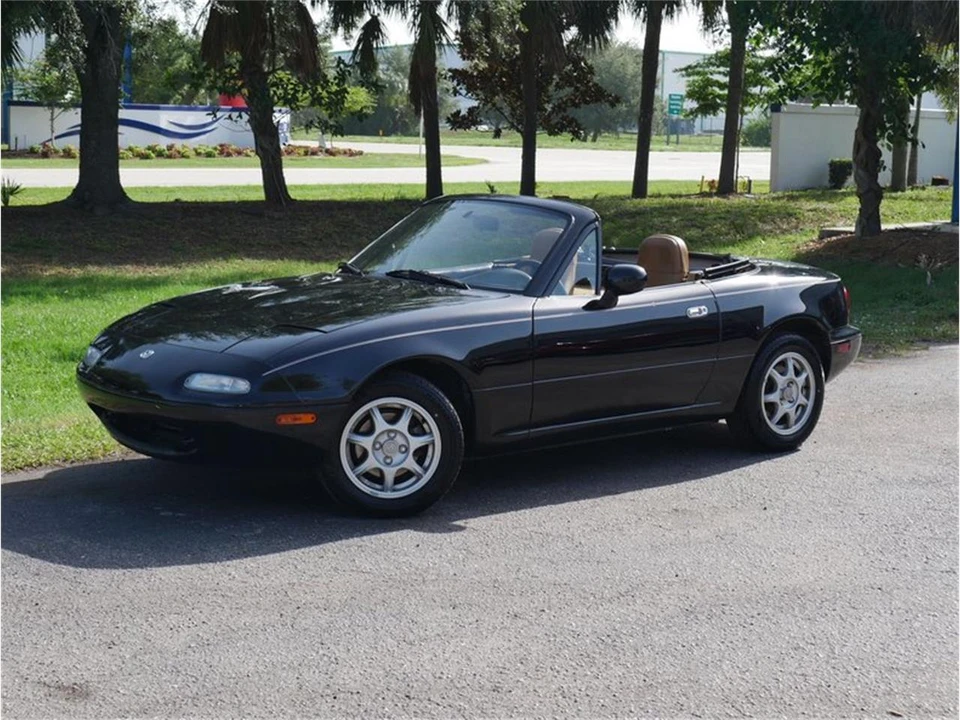 1997 Mazda NA MX-5 Miata - Image 9 of 31