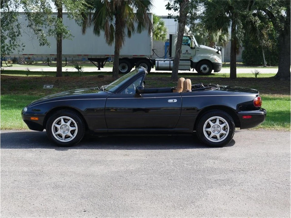 1997 Mazda NA MX-5 Miata - Image 14 of 31