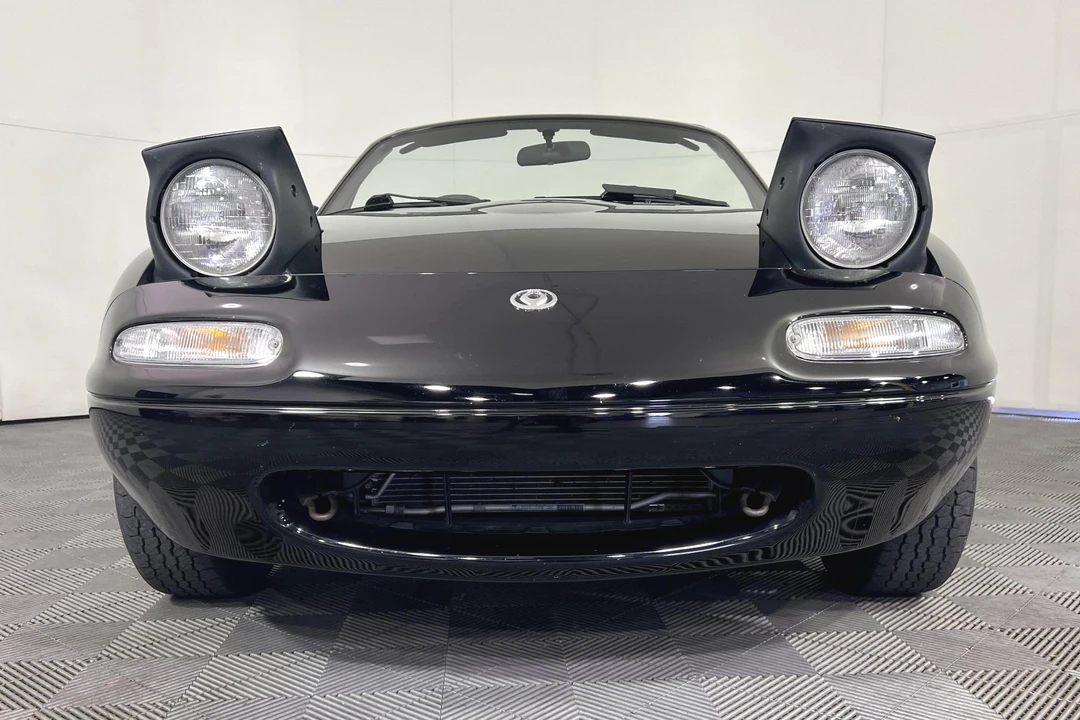 1997 Mazda NA MX-5 Miata - Image 2 of 31