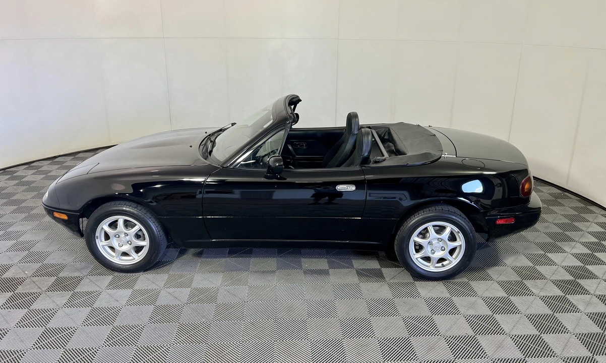 1997 Mazda NA MX-5 Miata - Image 17 of 31