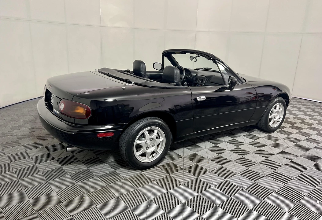 1997 Mazda NA MX-5 Miata - Image 24 of 31