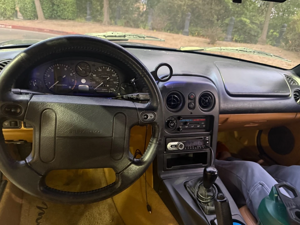 1997 Mazda NA MX-5 Miata - Image 17 of 20