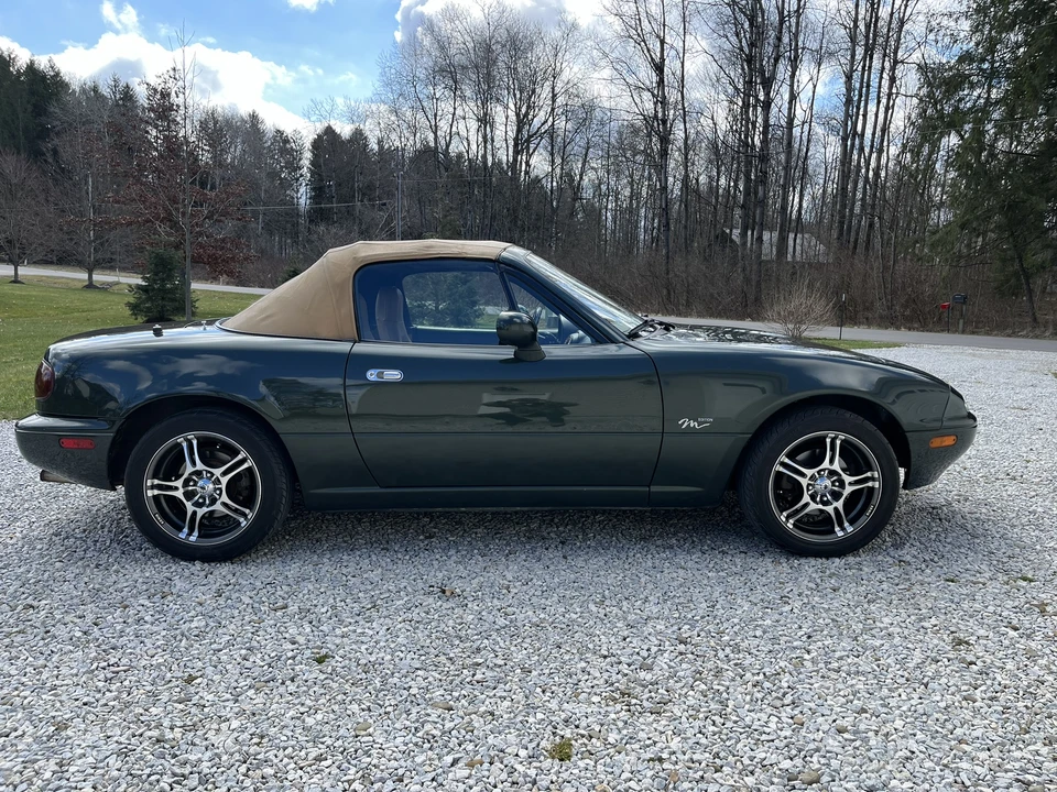 1997 Mazda NA MX-5 Miata - Image 17 of 31