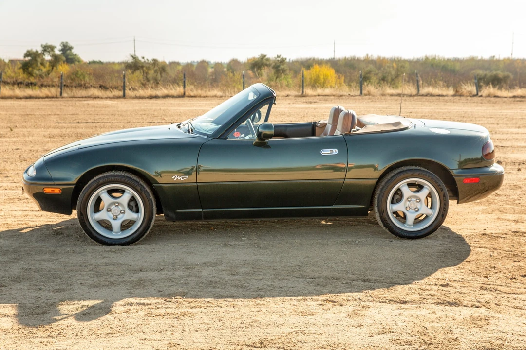 1997 Mazda NA MX-5 Miata - Image 9 of 31