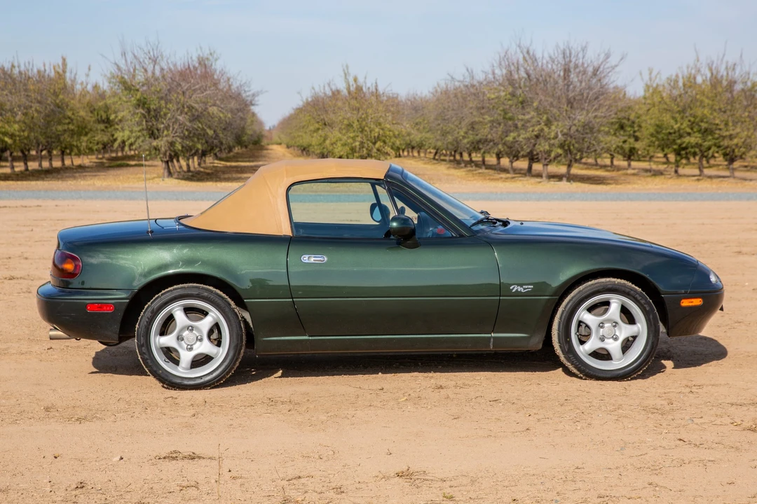 1997 Mazda NA MX-5 Miata - Image 13 of 31