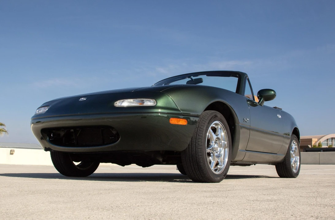 1997 Mazda NA MX-5 Miata - Image 5 of 31