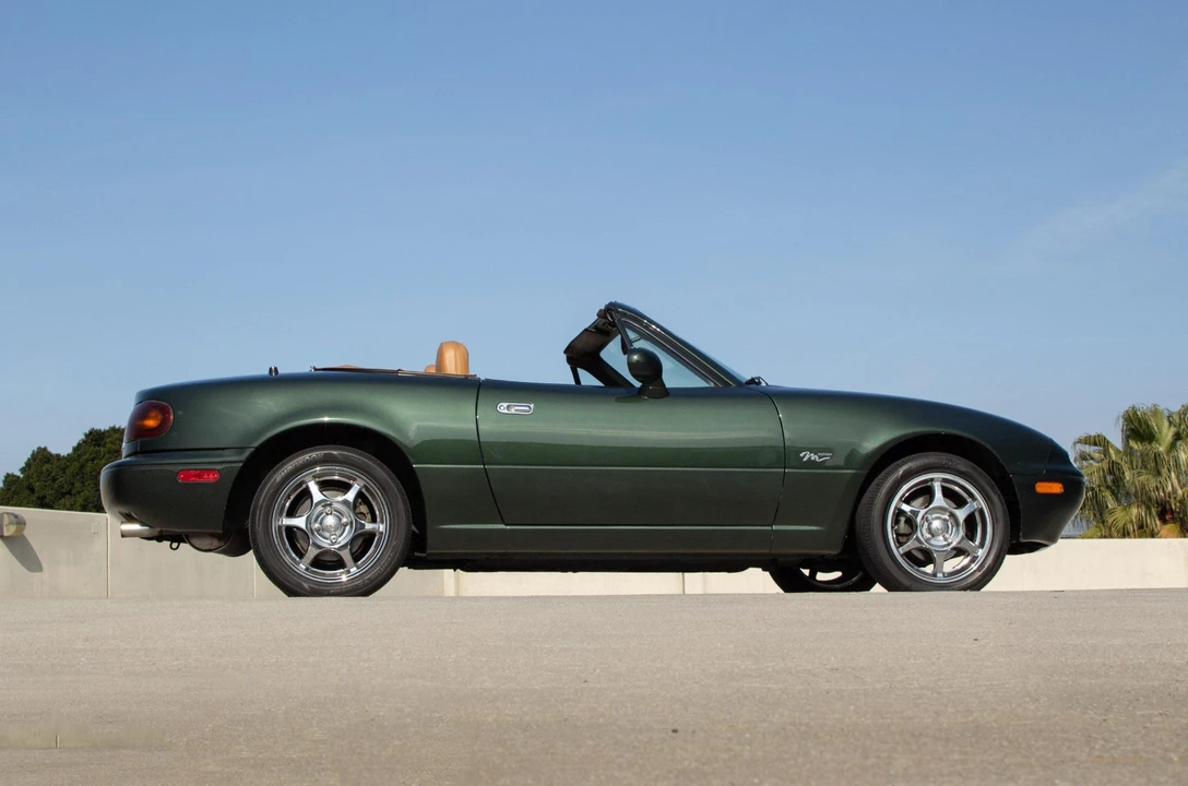 1997 Mazda NA MX-5 Miata - Image 14 of 31