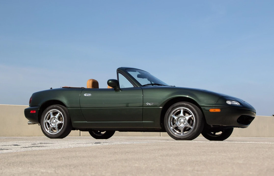 1997 Mazda NA MX-5 Miata - Image 2 of 31