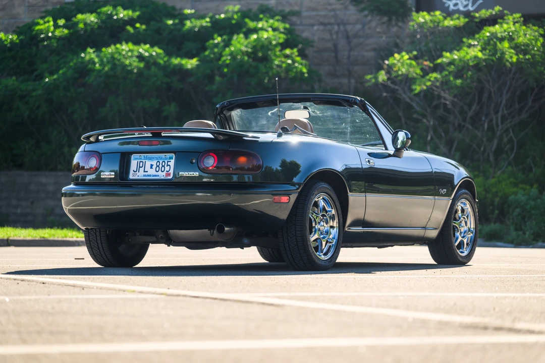 1997 Mazda NA MX-5 Miata - Image 25 of 31