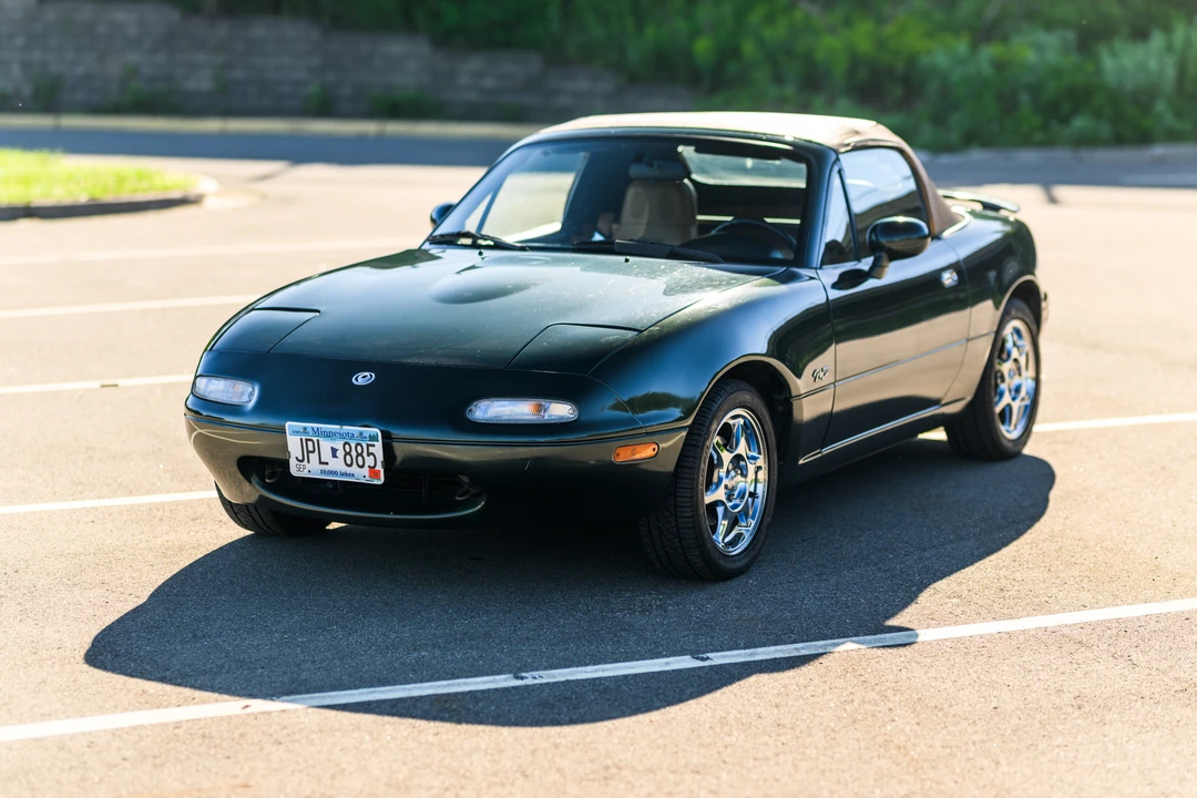 1997 Mazda NA MX-5 Miata - Image 2 of 31