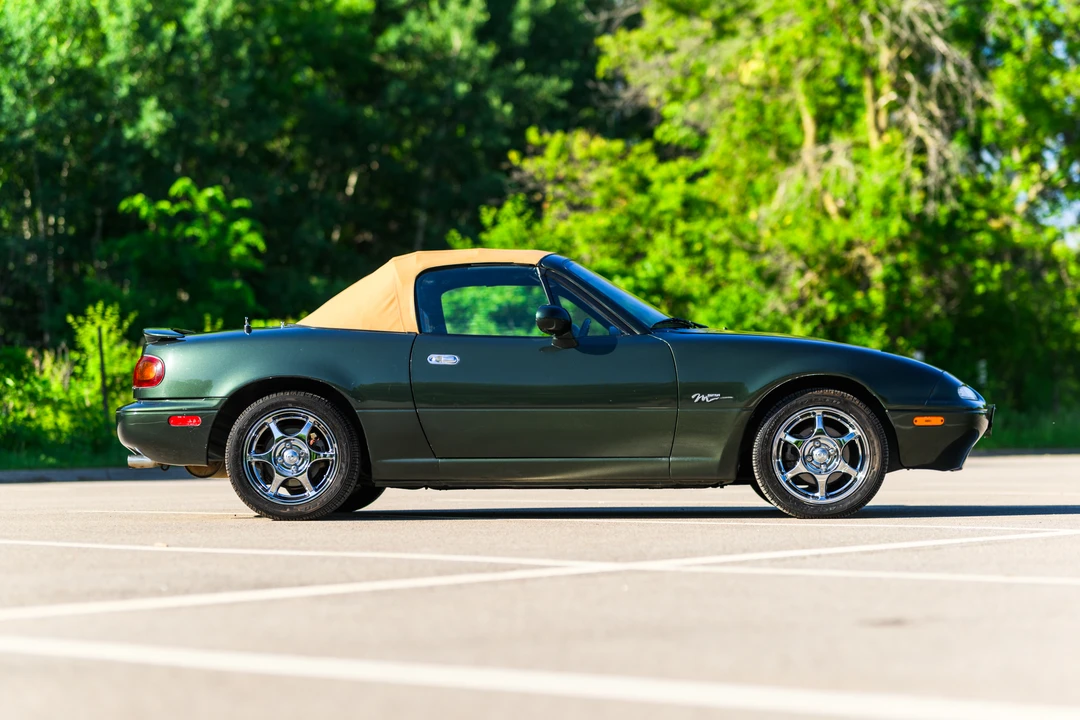 1997 Mazda NA MX-5 Miata - Image 4 of 31