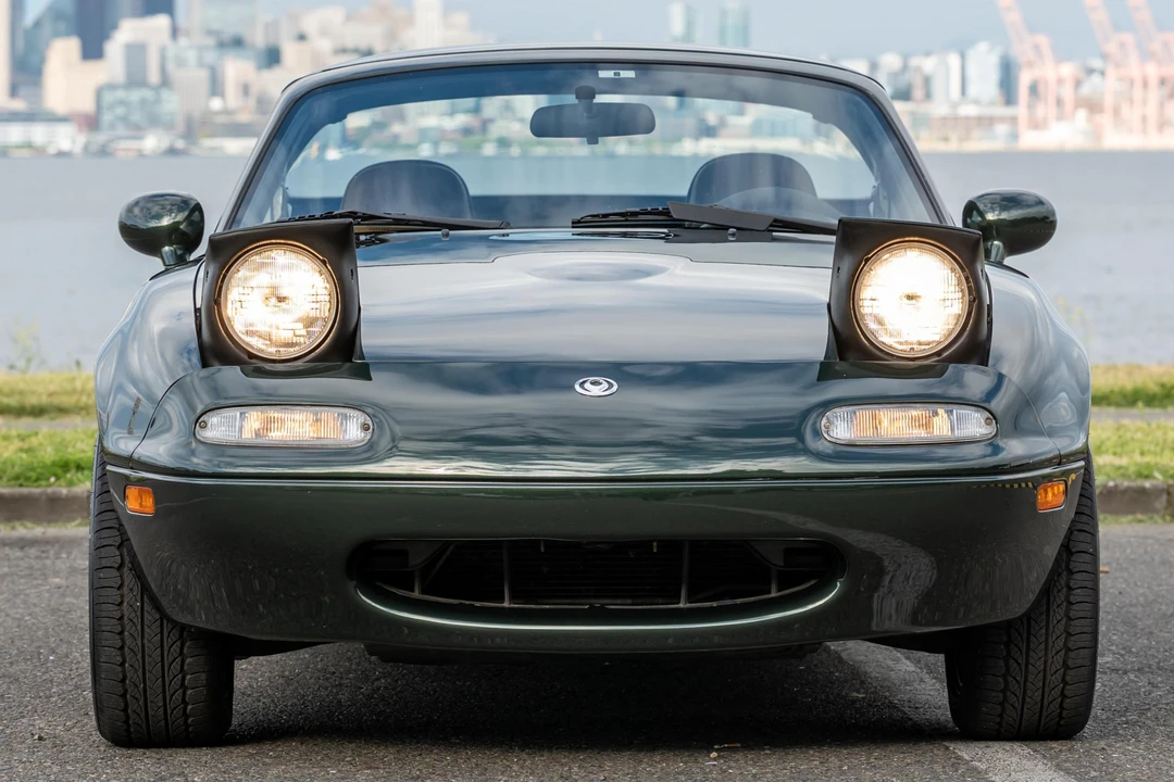 1997 Mazda NA MX-5 Miata - Image 2 of 31