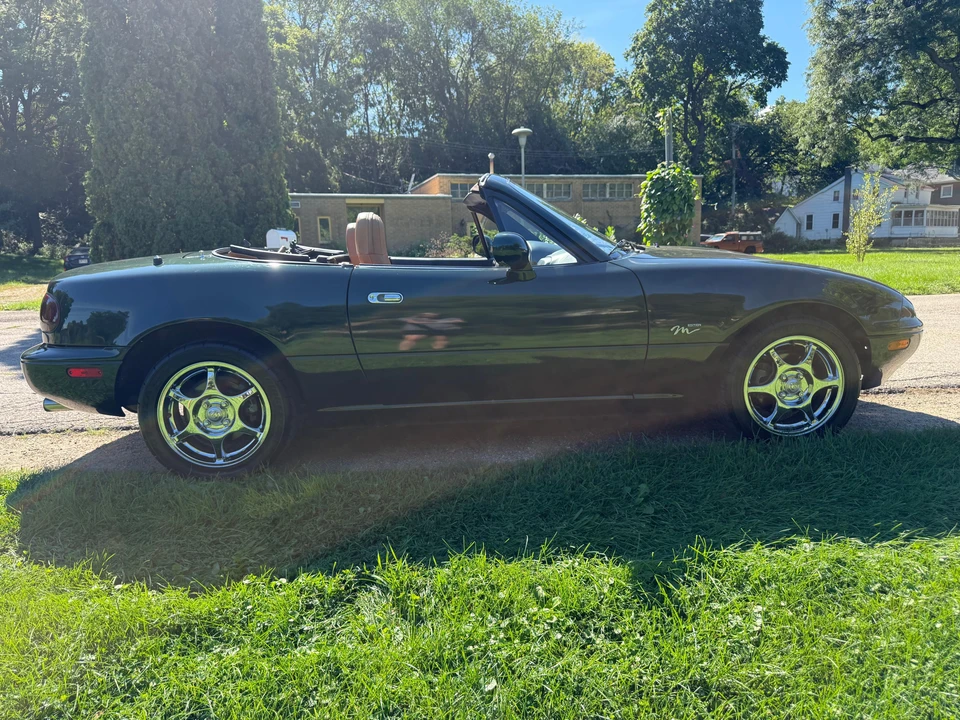 1997 Mazda NA MX-5 Miata - Image 12 of 31