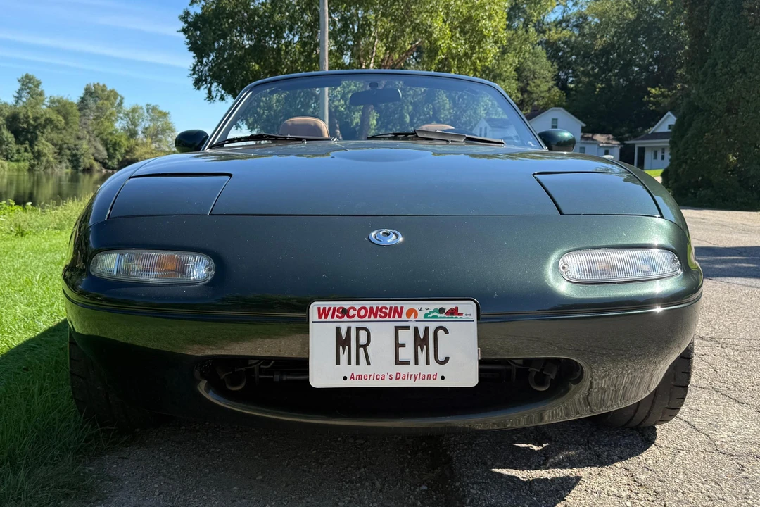 1997 Mazda NA MX-5 Miata - Image 2 of 31