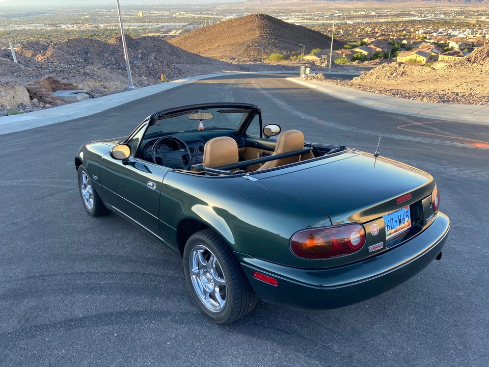 1997 Mazda NA MX-5 Miata - Image 17 of 31