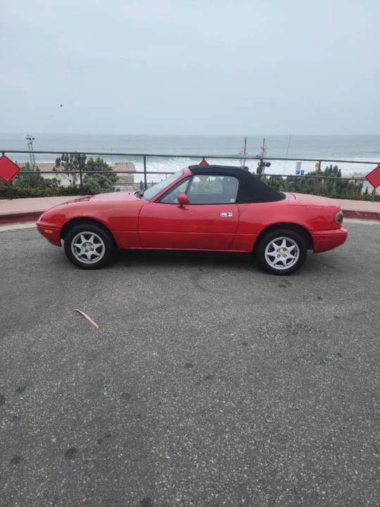 1997 Mazda NA MX-5 Miata - Image 16 of 17