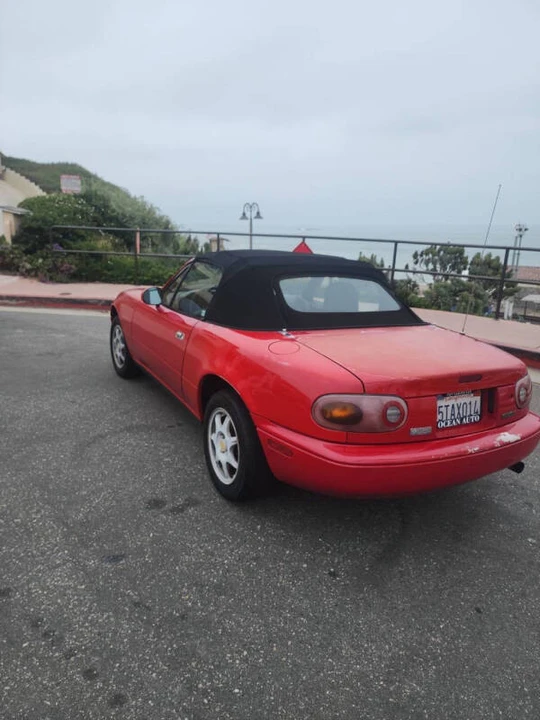 1997 Mazda NA MX-5 Miata - Image 6 of 17
