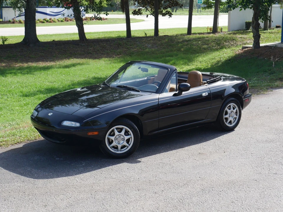 1997 Mazda NA MX-5 Miata - Image 10 of 24