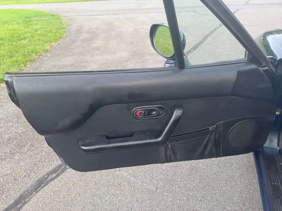1997 Mazda NA MX-5 Miata - Image 11 of 17