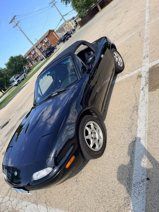 1997 Mazda NA MX-5 Miata - Image 2 of 9