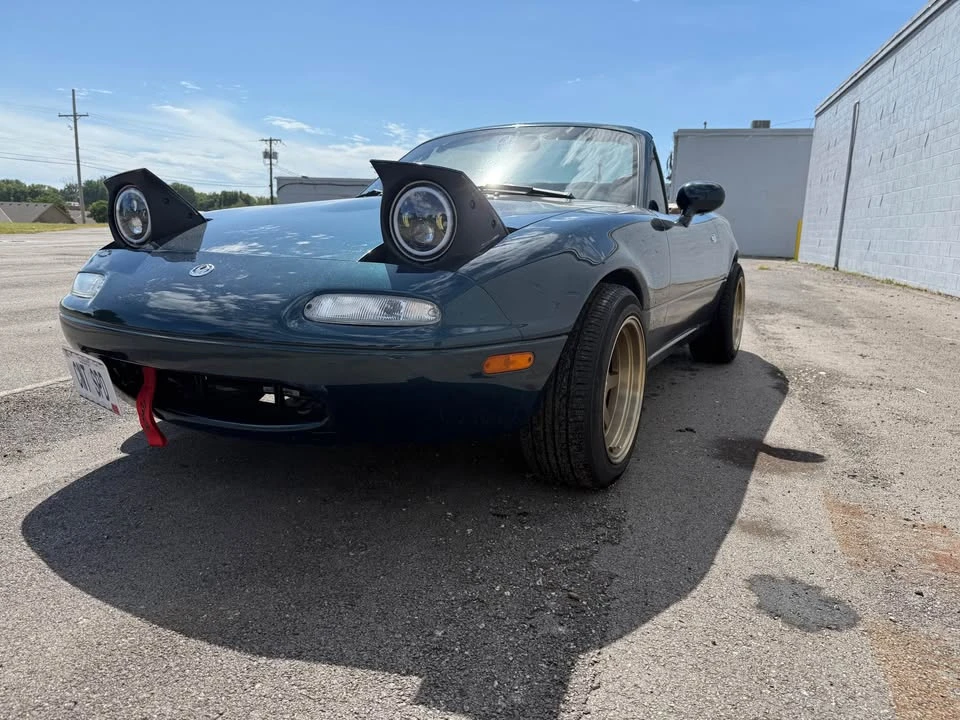 1997 Mazda NA MX-5 Miata - Image 2 of 11