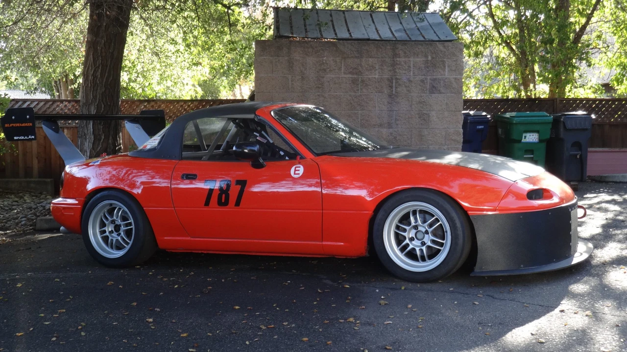 1997 Mazda NA MX-5 Miata - Image 11 of 31