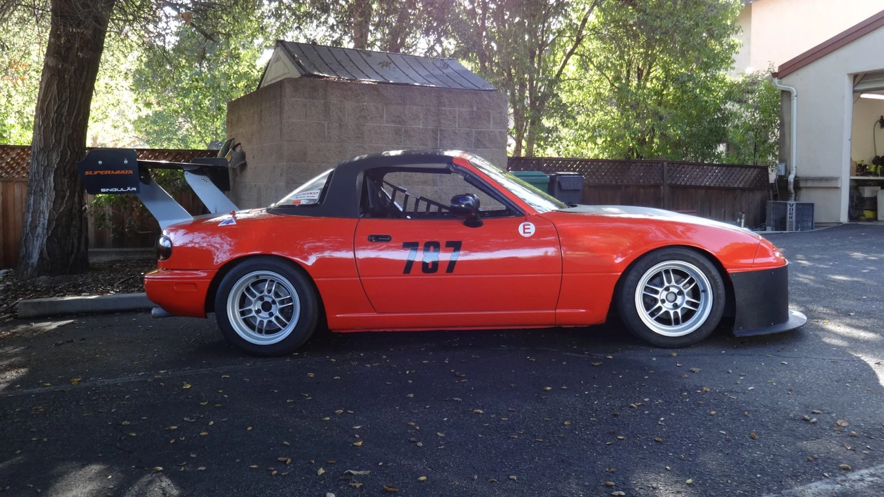 1997 Mazda NA MX-5 Miata - Image 13 of 31