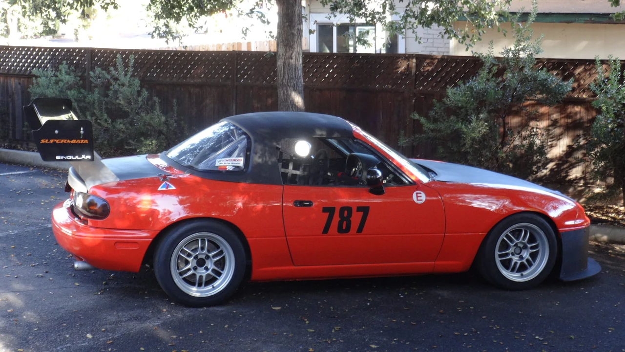 1997 Mazda NA MX-5 Miata - Image 15 of 31