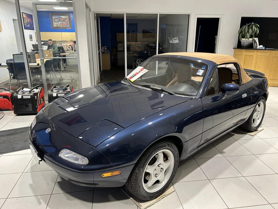 1997 Mazda NA MX-5 Miata - Image 6 of 31