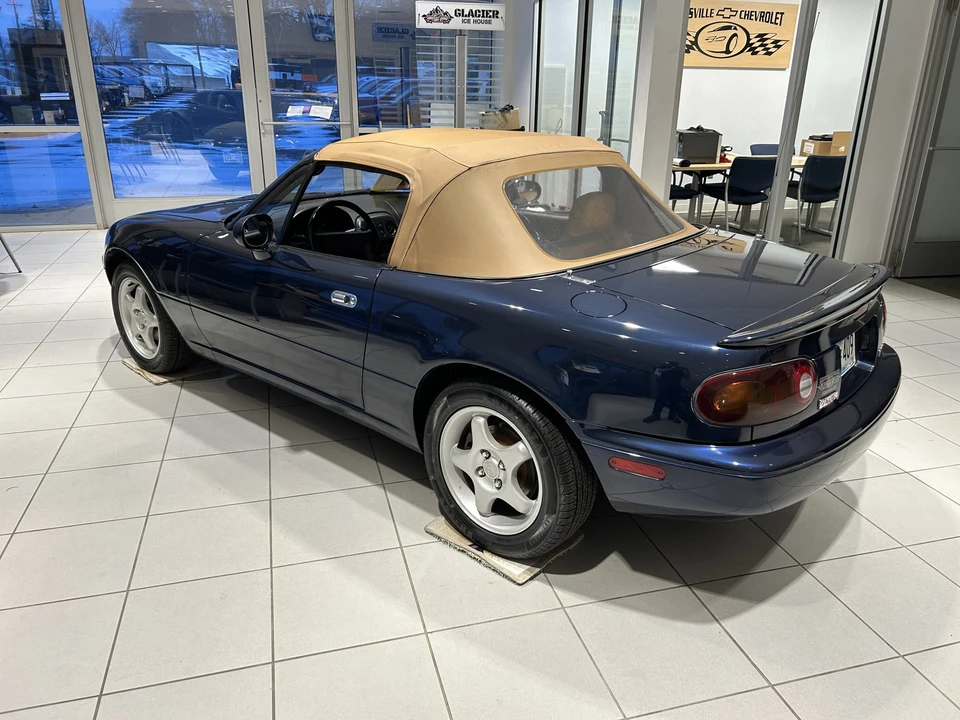 1997 Mazda NA MX-5 Miata - Image 8 of 31