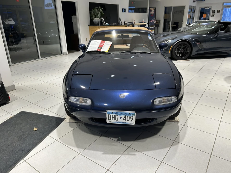 1997 Mazda NA MX-5 Miata - Image 5 of 31