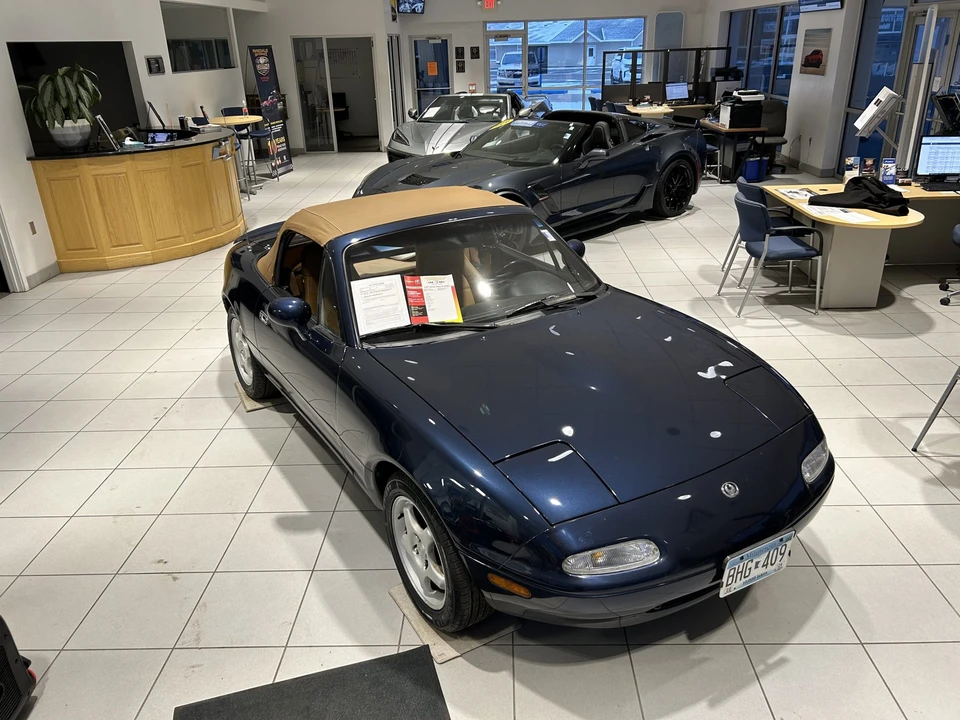 1997 Mazda NA MX-5 Miata - Image 4 of 31
