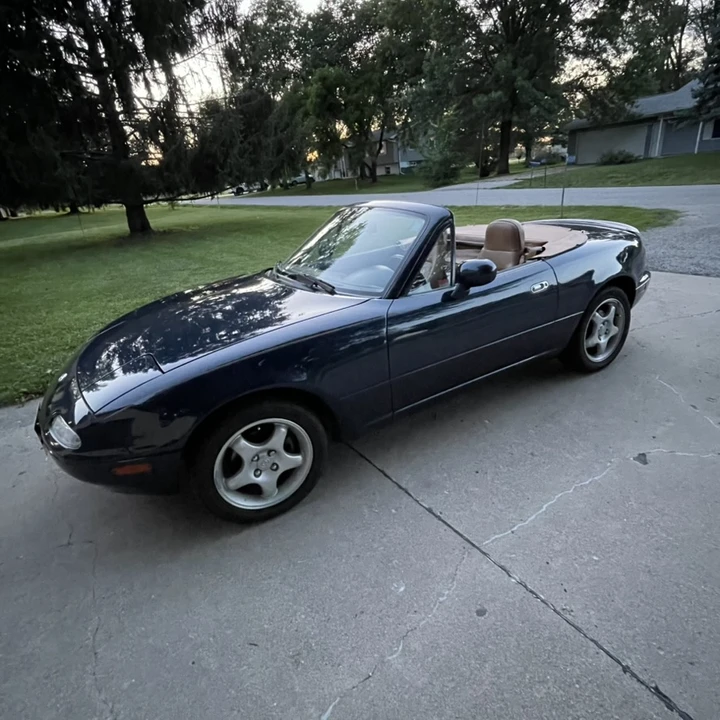1997 Mazda NA MX-5 Miata - Image 5 of 31