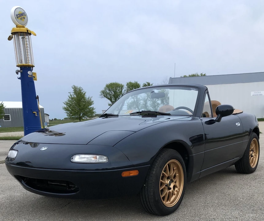 1997 Mazda NA MX-5 Miata - Image 8 of 31