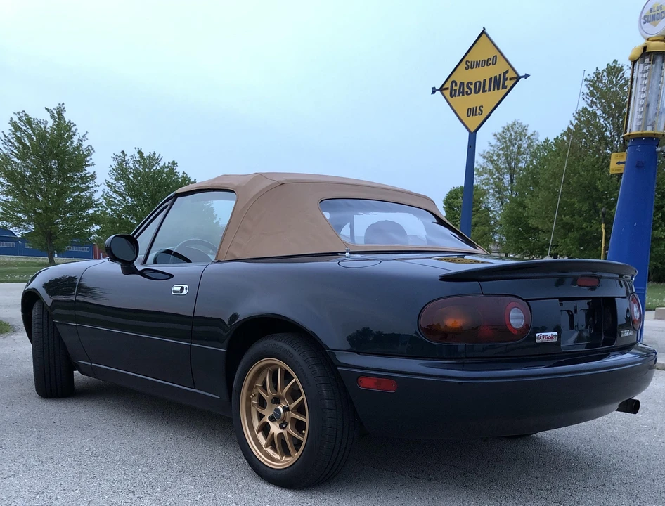 1997 Mazda NA MX-5 Miata - Image 22 of 31