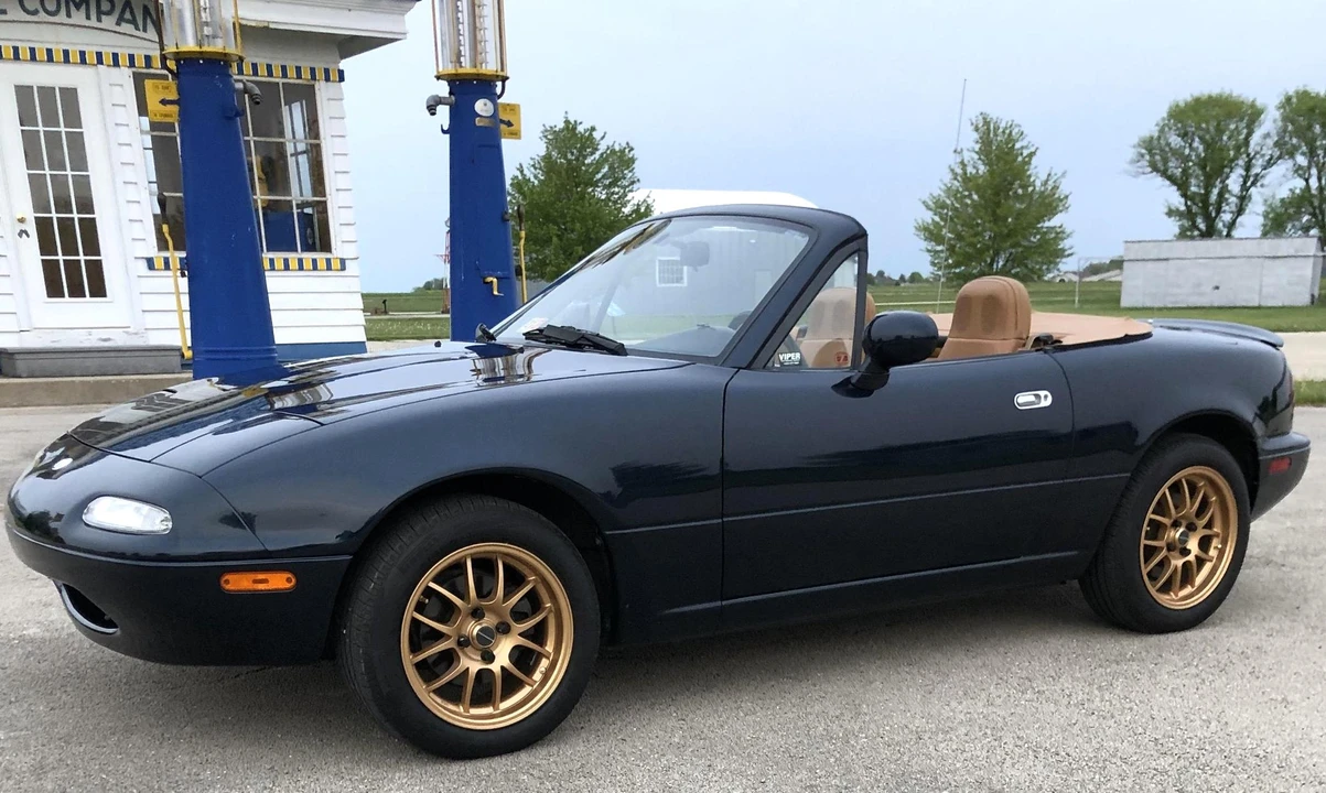 1997 Mazda NA MX-5 Miata - Image 9 of 31