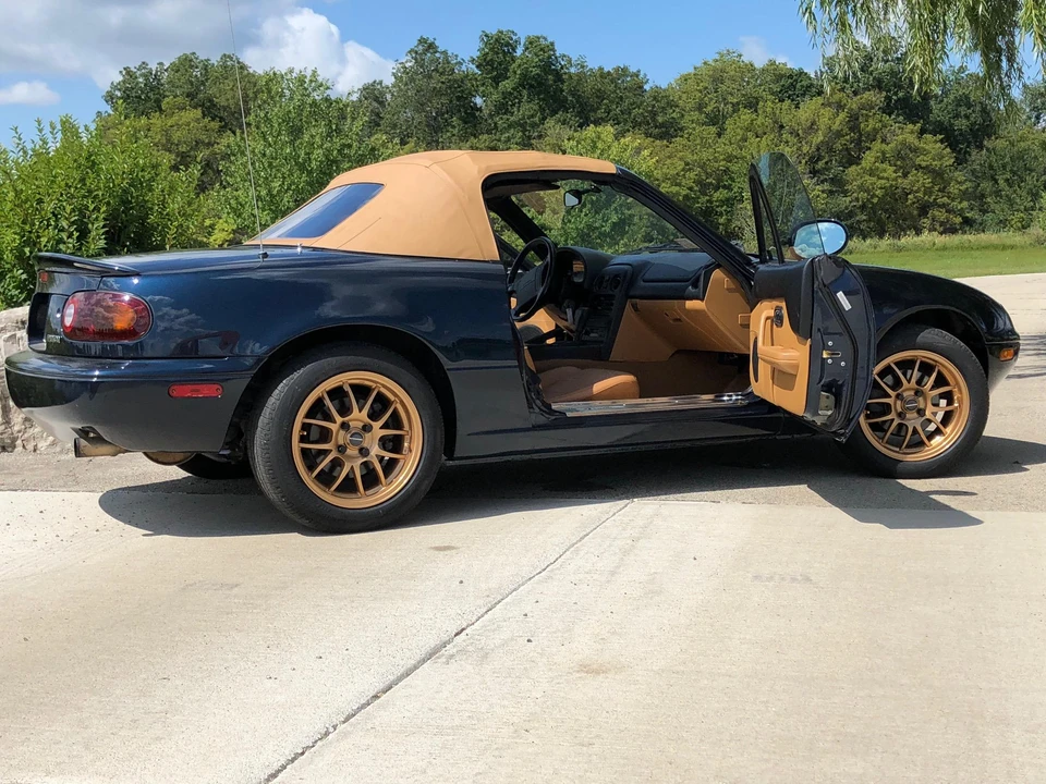 1997 Mazda NA MX-5 Miata - Image 25 of 31