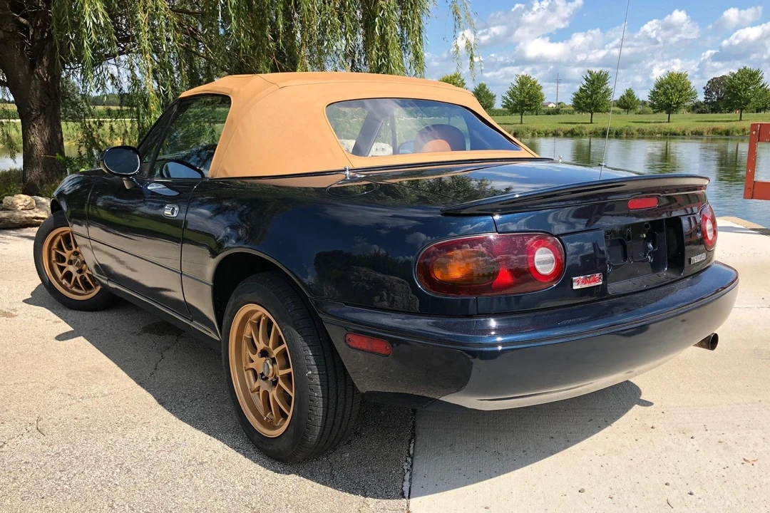 1997 Mazda NA MX-5 Miata - Image 3 of 31